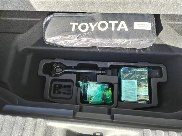 Toyota C-HR BEV 77 kWh 224k STYLE DYNAMIC - foto 15