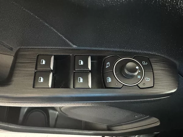 Ford Kuga Titanium X 2.5i HEV 190k aut - foto 19
