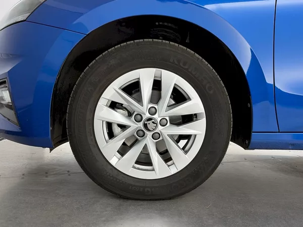 Škoda Fabia 1.0TSI 70kW Selection - foto 26