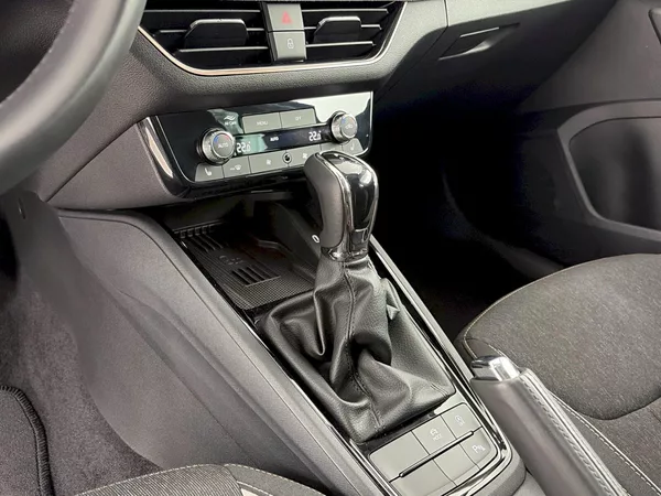 Škoda Scala DSG 1.0TSI 85kW Top Selection - foto 21