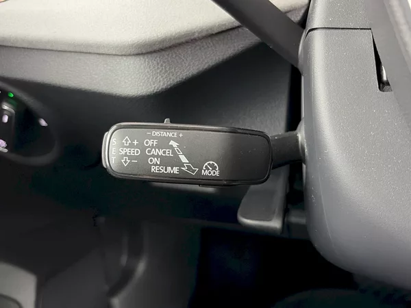 Škoda Scala DSG 1.0TSI 85kW Top Selection - foto 25