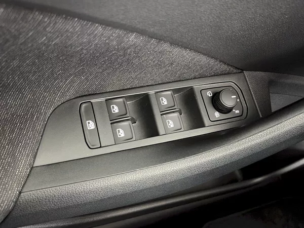 Škoda Scala DSG 1.0TSI 85kW Top Selection - foto 27