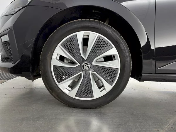 Škoda Scala DSG 1.0TSI 85kW Top Selection - foto 31