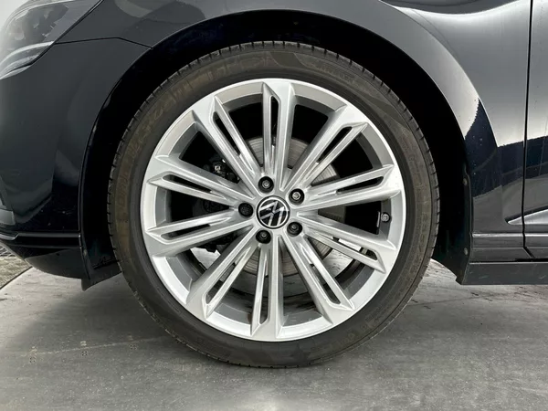Volkswagen Passat Business 2.0 TDI 110kW - foto 30