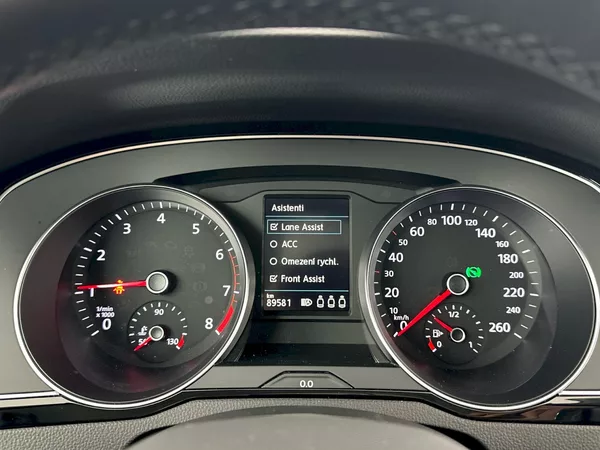 Volkswagen Passat Business 2.0 TSI 140kW DSG - foto 10