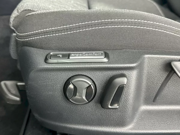 Volkswagen Passat Business 2.0 TSI 140kW DSG - foto 26