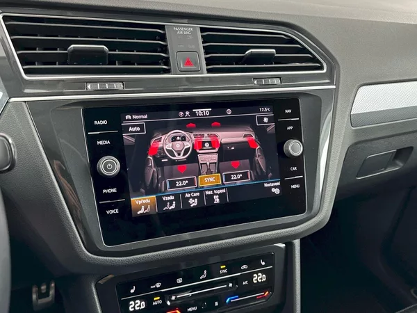 Volkswagen Tiguan 1.5 TSI 96kW, Tažné, Nezávislé - foto 17