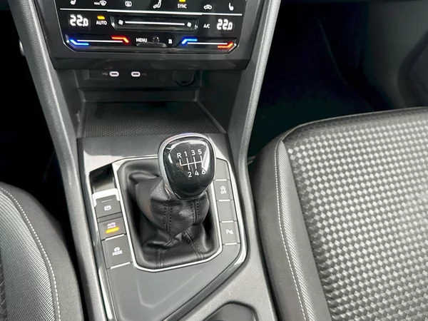 Volkswagen Tiguan 1.5 TSI 96kW, Tažné, Nezávislé - foto 21