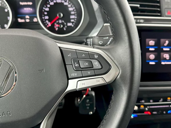 Volkswagen Tiguan 1.5 TSI 96kW, Tažné, Nezávislé - foto 23