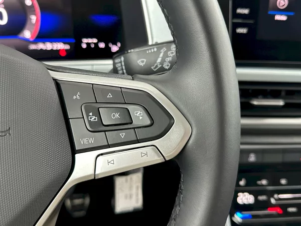 Volkswagen T-Roc Life GOAL 1.0 TSI 85kW - foto 23