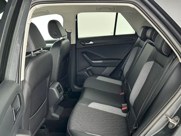 Volkswagen T-Roc Life GOAL 1.0 TSI 85kW - foto 8