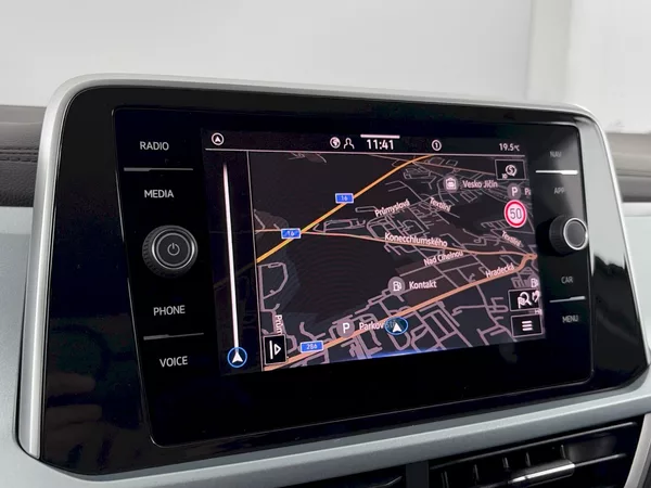 Volkswagen T-Roc Life GOAL 1.0 TSI 85kW - foto 11
