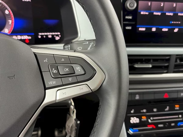 Volkswagen T-Roc Life GOAL 1.0 TSI 85kW - foto 23