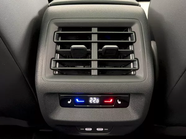 Volkswagen Tayron Elegance 2.0 TSI 150kW 4Motion - foto 40