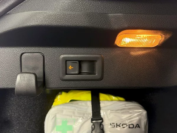 Škoda Scala 1.0TSI 85kW Selection - foto 24