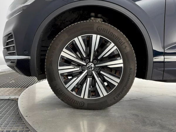 Volkswagen Touareg Elegance 3.0 TDI 170kW 4Motion - foto 36