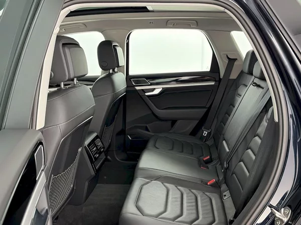 Volkswagen Touareg Elegance 3.0 TDI 170kW 4Motion - foto 8