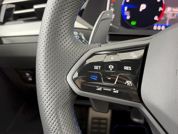 Volkswagen Arteon R 2.0 TSI 235kW 4Motion DSG - foto 29