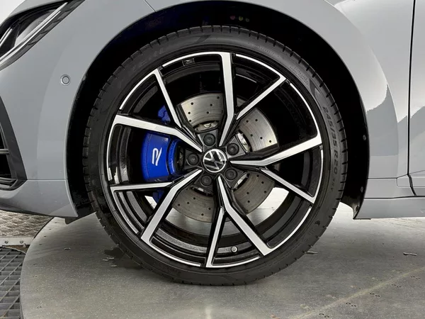 Volkswagen Arteon R 2.0 TSI 235kW 4Motion DSG - foto 38