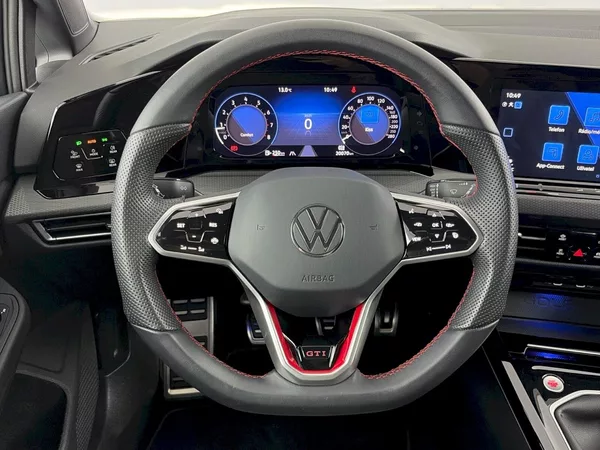 Volkswagen Golf GTI 2.0 TSI 180kW - foto 9