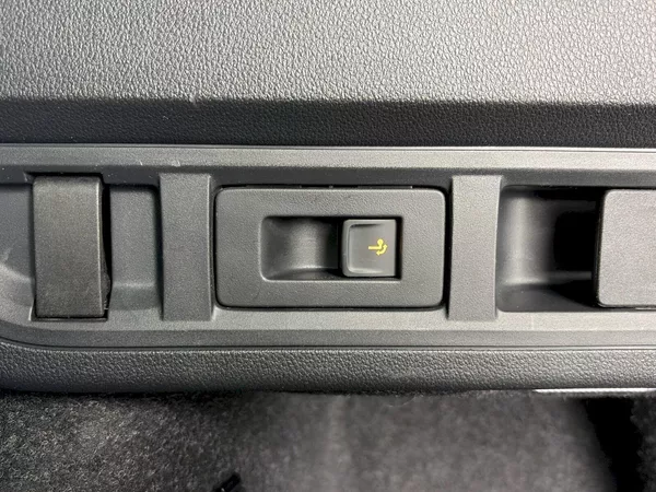 Škoda Octavia Combi 1.5TSI 110kW Top Selecti - foto 28