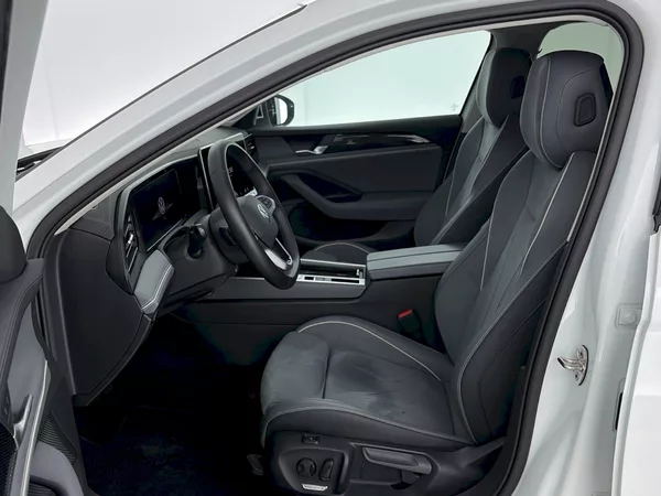 Volkswagen Passat Business 1.5 TSI 110kW DSG - foto 7