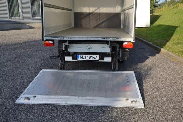 Mercedes-Benz Sprinter 316 hydr. čelo velká výbava - foto 39