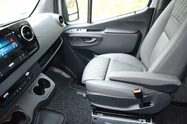 Mercedes-Benz Sprinter 317 9G Camper - vestavba - foto 17