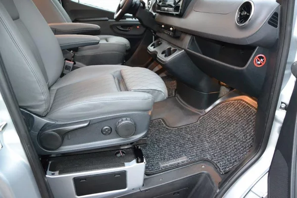 Mercedes-Benz Sprinter 317 9G Camper - vestavba - foto 36