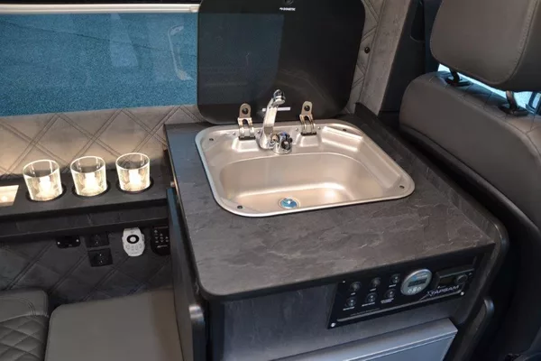 Mercedes-Benz Sprinter 317 9G Camper - vestavba - foto 40