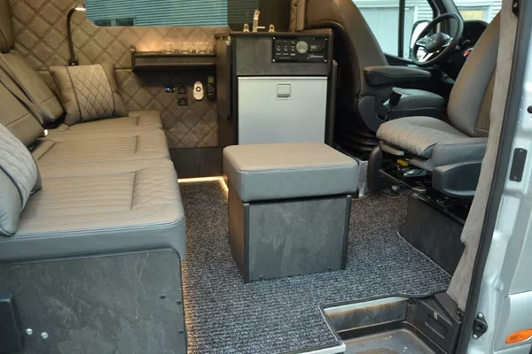 Mercedes-Benz Sprinter 317 9G Camper - vestavba - foto 43