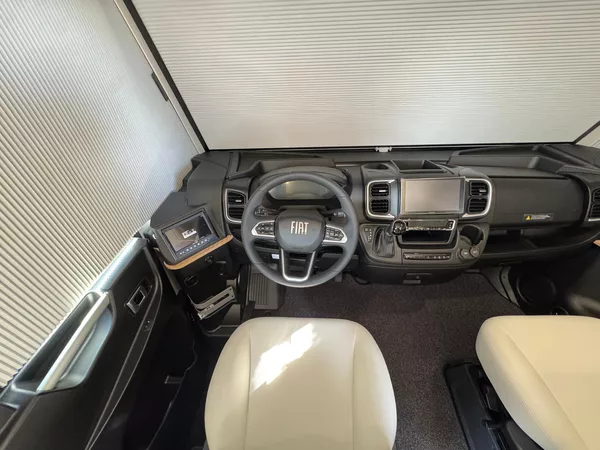 Pilote G740FGJ Expression - foto 9