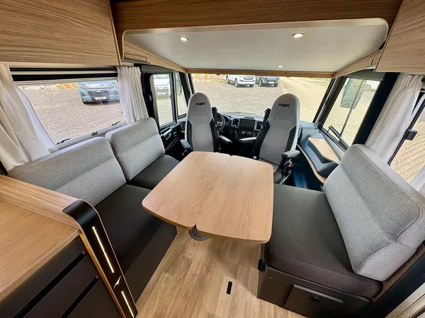 Pilote G740FGJ Expression - foto 10
