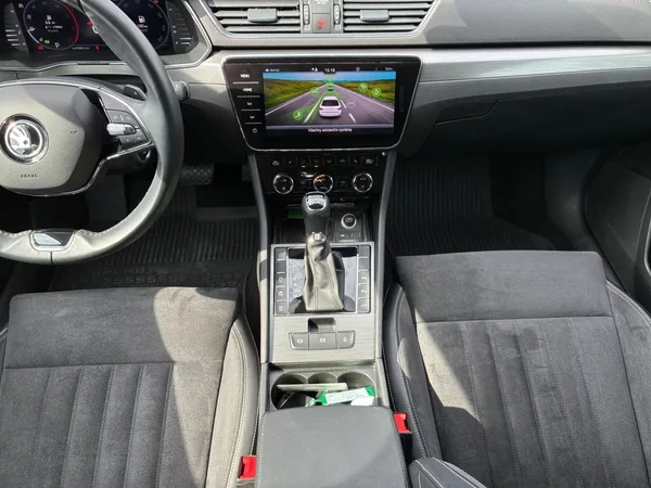Škoda Superb STYLE 2.0TDI 147kW DSG 4x4 CZ - foto 10