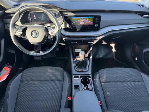 Škoda Octavia AMBITION 2.0TDI 110kW CZ DPH - foto 9