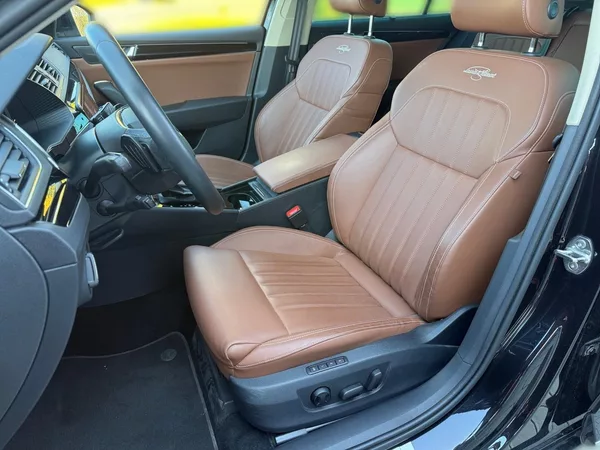 Škoda Superb L&K 2.0TDI 147kW DSG 4x4 TAŽNÉ - foto 7