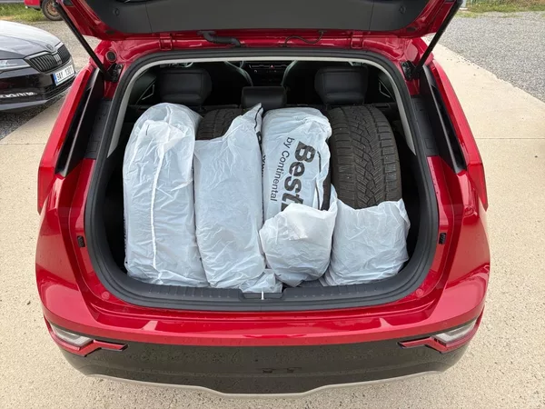 Kia e-Niro STYLE PRO BEV 64,8kWh 150kW CZ - foto 6