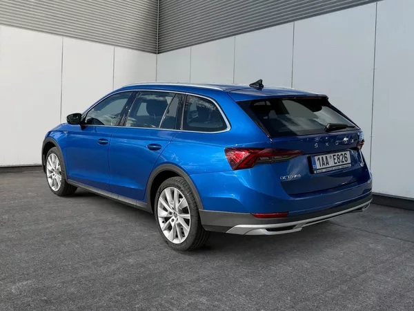 Škoda Octavia SCOUT 2.0TDI 147kW DSG 4x4 TAŽ - foto 4