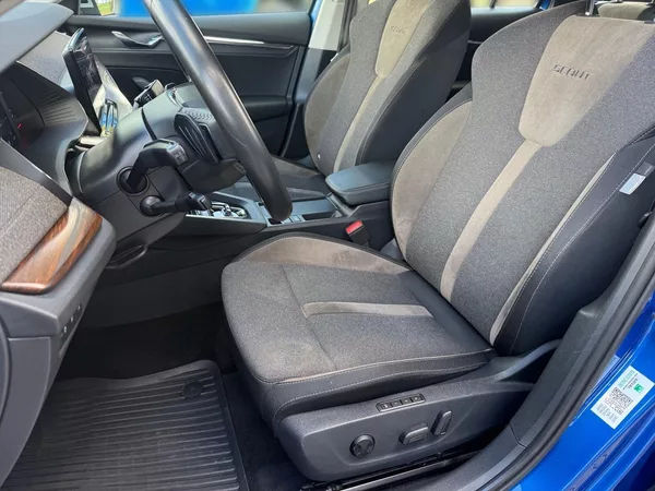 Škoda Octavia SCOUT 2.0TDI 147kW DSG 4x4 TAŽ - foto 7
