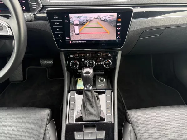 Škoda Superb L&K 2.0TSI 200kW DSG 4x4 TAŽNÉ - foto 10