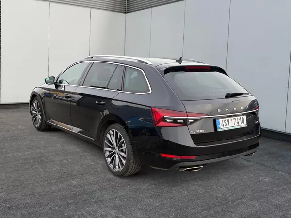 Škoda Superb L&K 2.0TSI 200kW DSG 4x4 TAŽNÉ - foto 4