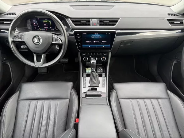 Škoda Superb L&K 2.0TSI 200kW DSG 4x4 TAŽNÉ - foto 9