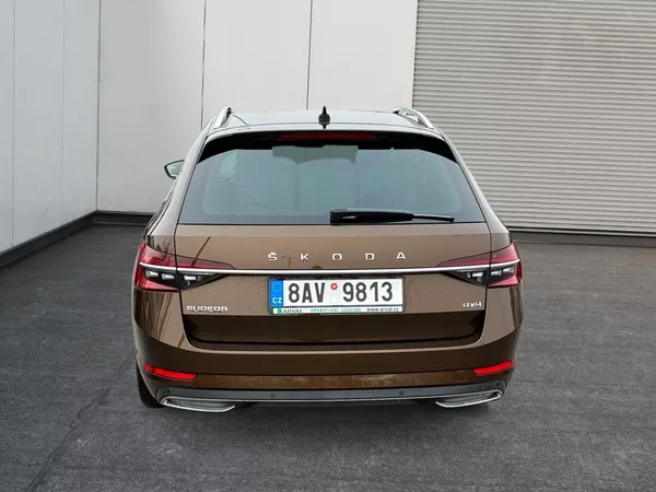 Škoda Superb L&K 2.0TDI 147kW DSG 4x4 TAŽNÉ - foto 5