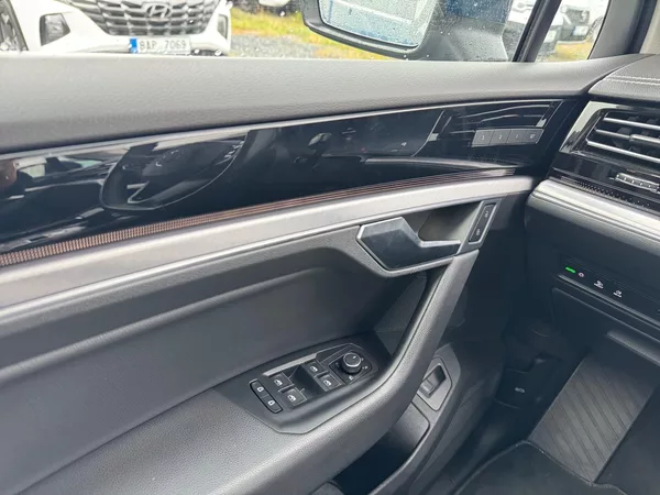 Volkswagen Touareg ELEGANCE 3.0TDI 210kW DSG 4x4 - foto 11