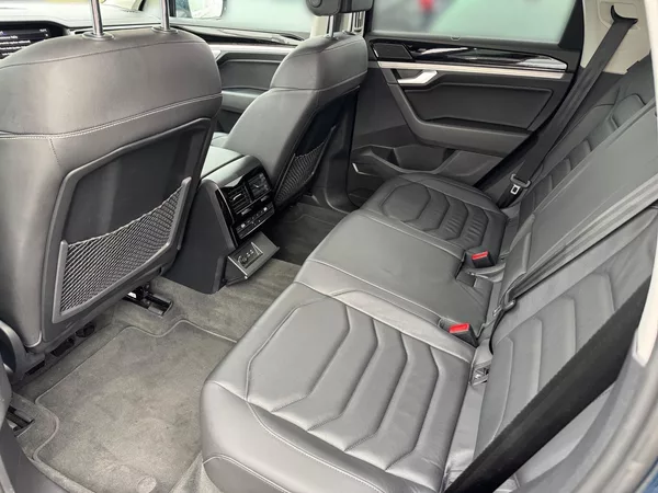 Volkswagen Touareg ELEGANCE 3.0TDI 210kW DSG 4x4 - foto 8