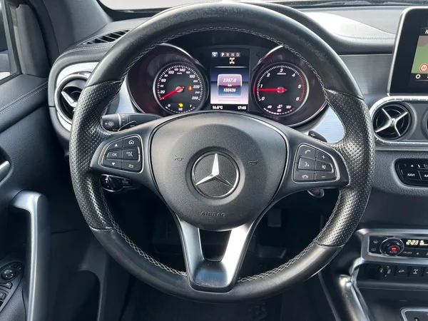 Mercedes-Benz Třídy X 350 d 4MATIC V6 190kW CZ - foto 12