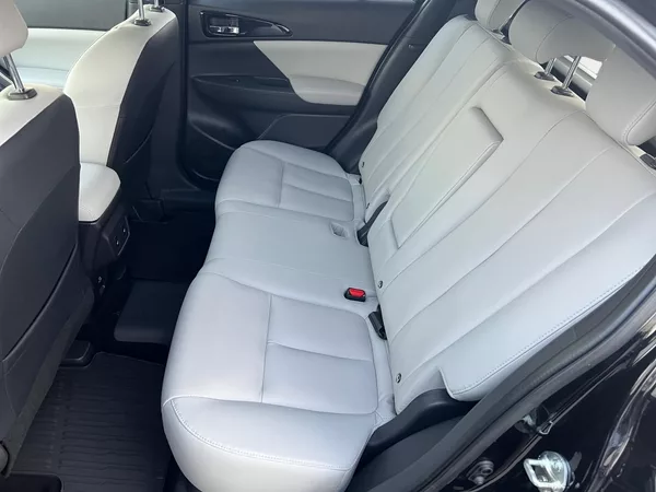 Mitsubishi Eclipse Cross INSTYLE 2.4 PHEV TAŽNÝ DPH CZ - foto 13
