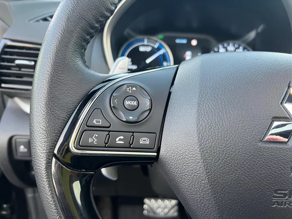 Mitsubishi Eclipse Cross INSTYLE 2.4 PHEV TAŽNÝ DPH CZ - foto 20