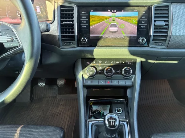 Škoda Kodiaq STYLE 1.5TSI 110kW CZ DPH - foto 10