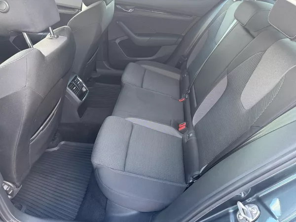Škoda Octavia AMBITION 1.5TSI 110kW CZ DPH - foto 8